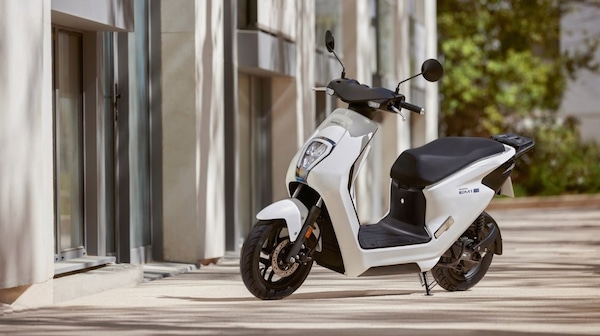 Honda lancia l'EM1 e: lo scooter green per l'Europa