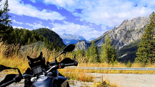 Tour in moto: dove andare nel mese di giugno da soli o in due