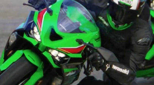 Kawasaki, il ritorno della Ninja ZX-6R: ecco il video che la svela