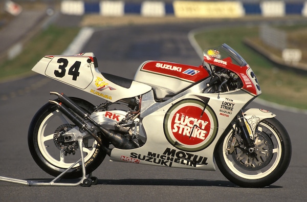 Quella volta che... : in pista con Suzuki RGV500 XR79