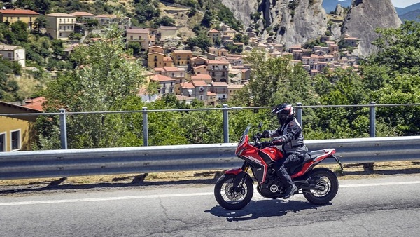 Tour in moto: dove andare nel mese di luglio da soli o in due
