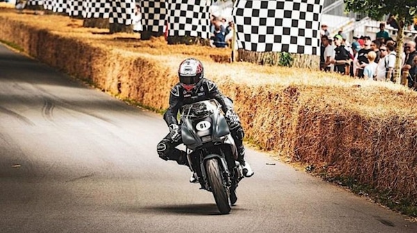 Yamaha XSR 900 DB40, a Goodwood omaggio al Deltabox