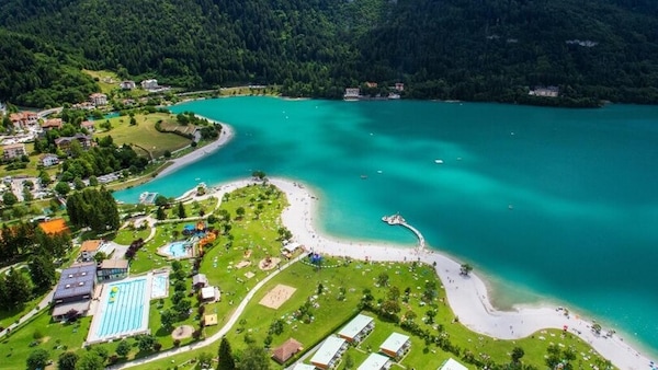 Tour in moto: dove andare nel mese di agosto da soli o in due