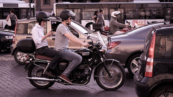 La cultura della moto al tempo dei social