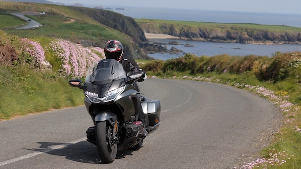 Test Honda Gold Wing 1800 DCT: l'aristocrazia del motociclismo