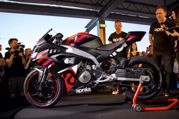 Aprilia RS 457: piccola bomba dedicata ai giovani