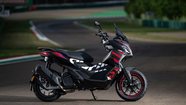 Aprilia SR GT Replica, grintoso scooter che guarda alla MotoGP