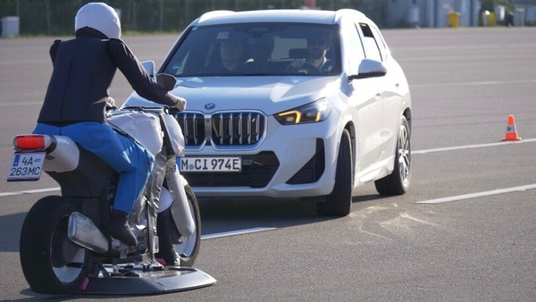 Le moto stanno imparando a parlare? Facciamo il punto