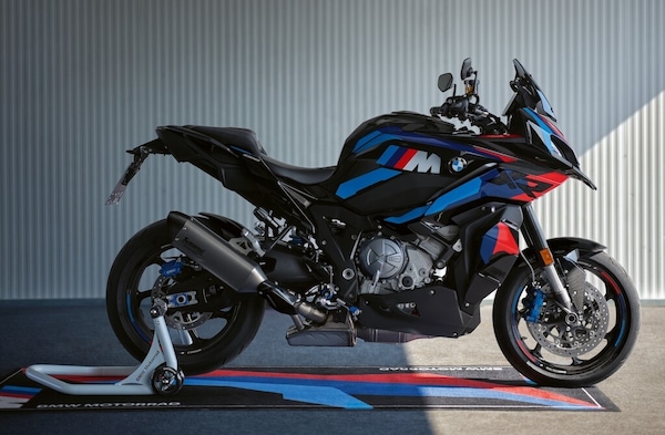 BMW M 1000 XR: la SBK da lunghe distanze