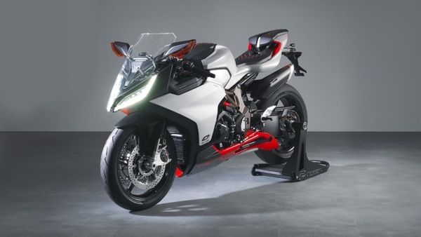 QJMotor, ad EICMA spazio alle stradali e alla sportiva SRK1000 RC