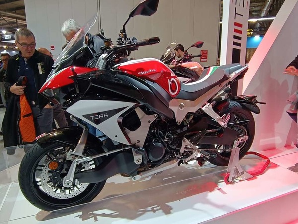 Bimota Tera, a EICMA la prima crossover sovralimentata