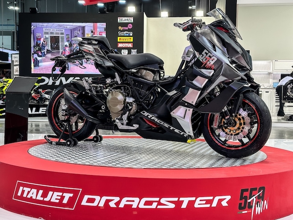 Italjet Dragster 559 Twin: scooter tutto grinta e ambizione