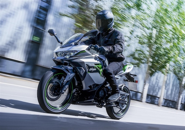 Kawasaki Z e-1 e Ninja e-1: ecco i prezzi