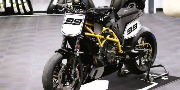 Krämer Super Hooligan Concept, una naked in salsa KTM