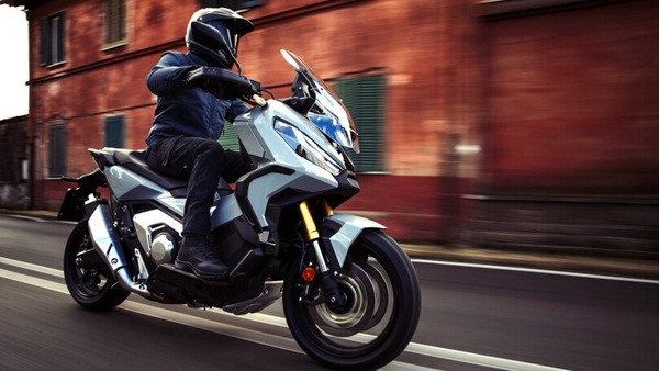 Mercato moto: un 2023 a bomba!