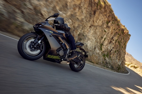 Triumph Daytona 660: il ritorno di un nome storico