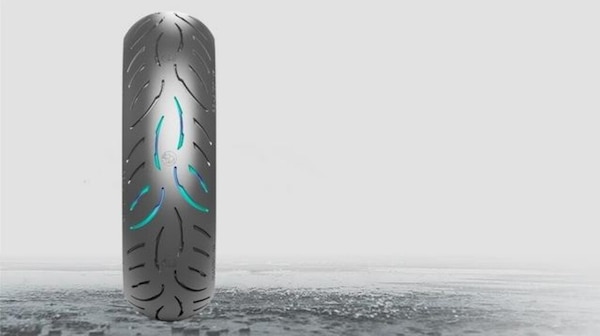 Metzeler Roadtec 02, come unire due pneumatici in uno