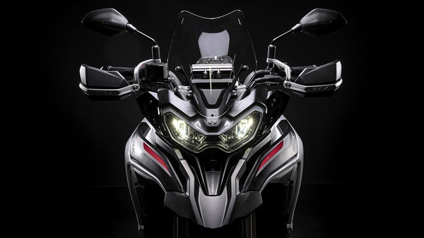 Mercato Moto: dominio crossover in top10