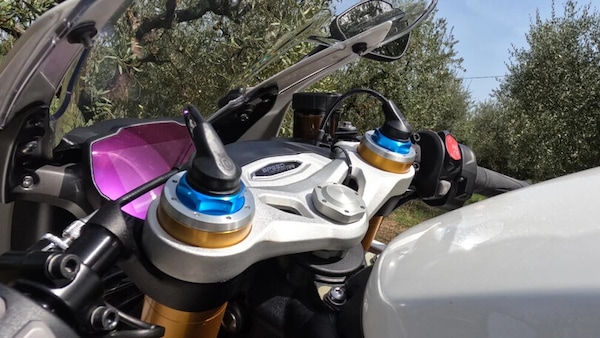 Motociclisti e Social, occhio a ciò che si legge: tra errori e falsi miti