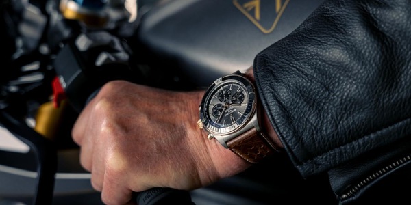 Triumph - Breitling, arriva la Speed Triple RR Limited Edition