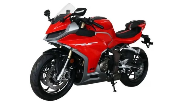 QJ Motor, trapelati i primissimi dettagli della SRK 421 RR