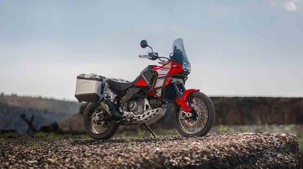 Ducati DesertX Discovery, pronta a tutto su strada e off-road
