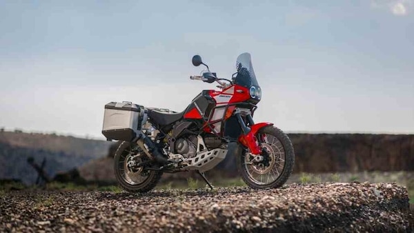 Ducati DesertX Discovery, pronta a tutto su strada e off-road