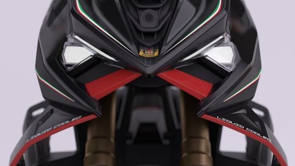 Italjet Dragster 700 Twin, un mostro da 68 CV: "Omaggio ai motori a combustione interna"