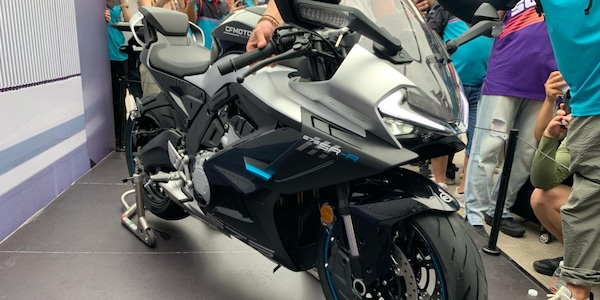 Cfmoto 675 SR-R, in diretta dalla Cina