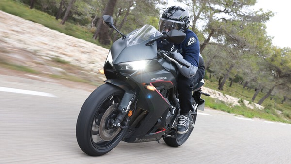 Andare in moto: questione di velocità, anche per i "fermoni"