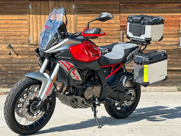 QJ Motor, arriva la SRT550SX: la adventure dal bel rapporto qualità/prezzo