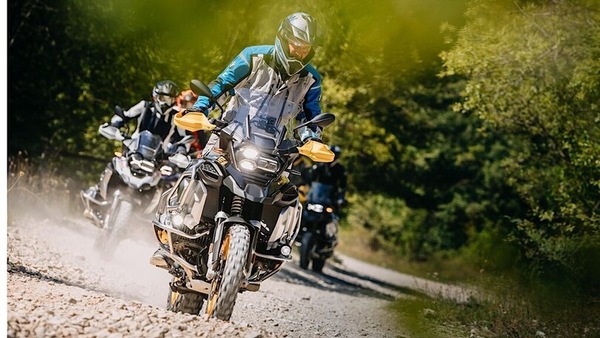 Mercato moto agosto: non cala la voglia di adventure