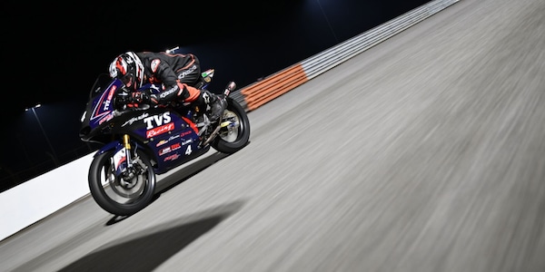Prova TVS Apache: in pista con la racer 310 RR Competition