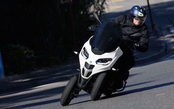 PROVA Piaggio Mp3 310 2025: diavolo mangiarotonde