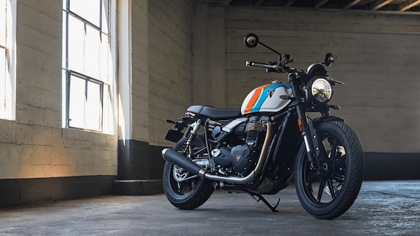 Triumph Speed Twin 900 2025: cambia poco, ma cambia bene