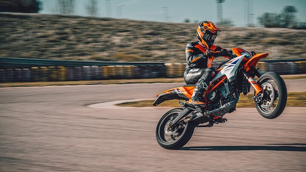 KTM 125 SMC R e 390 SMC R: ecco prezzi e dati tecnici