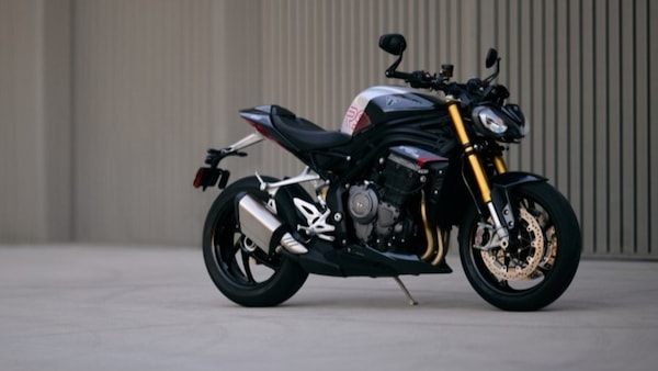 Triumph Speed Triple 1200 RS: rivoluzione elettronica per il 2025