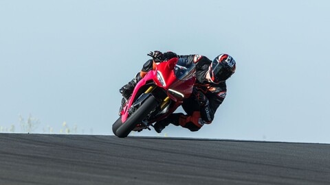 Test Ducati Panigale V2 S: LE FOTO DELLA PROVA
