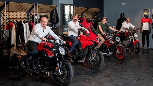 Gusta celebra l'Ottantesimo Anniversario di MV Agusta