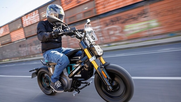 BMW: arriva l'incentivo per l'acquisto del nuovo CE 02