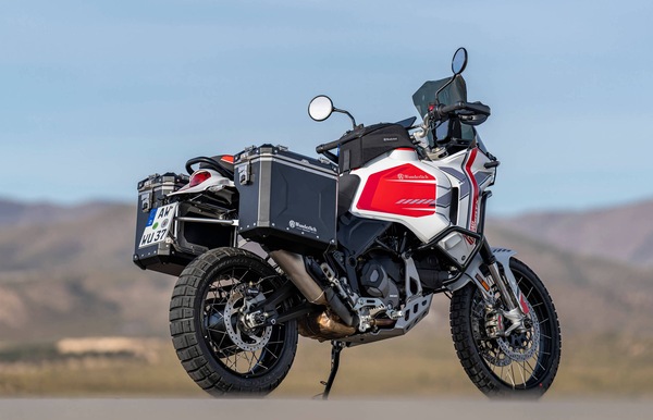 Protezioni per Ducati Multistrada V4 e DesertX: i nuovi tamponi Wunderlich