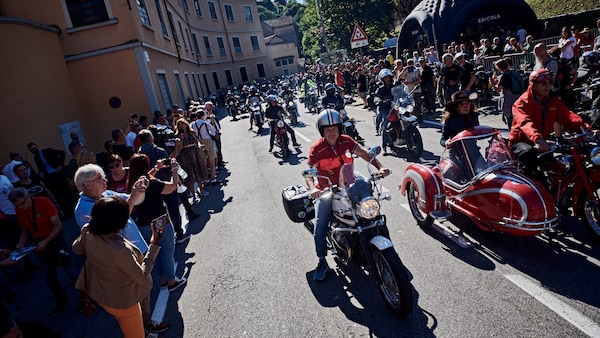 Mandello in Festa: l’aquila di Moto Guzzi protagonista sul Lago di Como