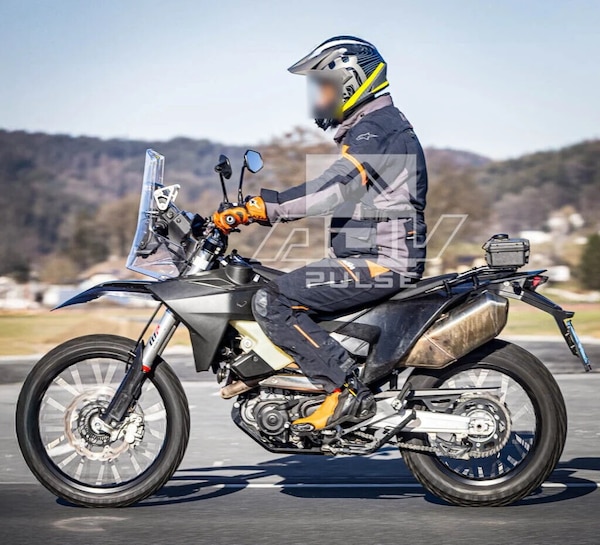 KTM sta preparando una 690 Adventure?