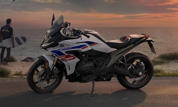 BMW, arriva la R 1300 RS: tante novità per la sport-tourer con motore boxer