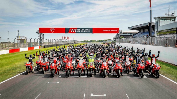 Gli appassionati Ducati colorano mezzo mondo: record per la quarta edizione di #WeRaidAsOne