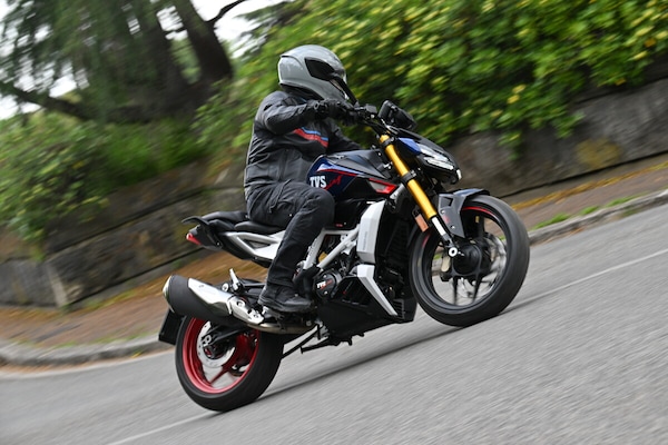 Test TVS RTR 310 BT0: la piccola con tecnologia da maxi