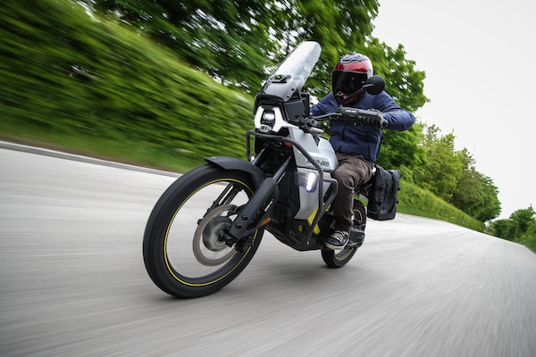 Test Can-Am Pulse e Origin: puro divertimento elettrico