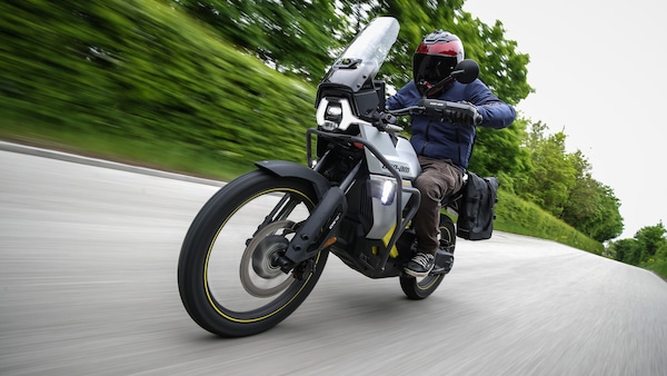 Test Can-Am Pulse e Origin: puro divertimento elettrico