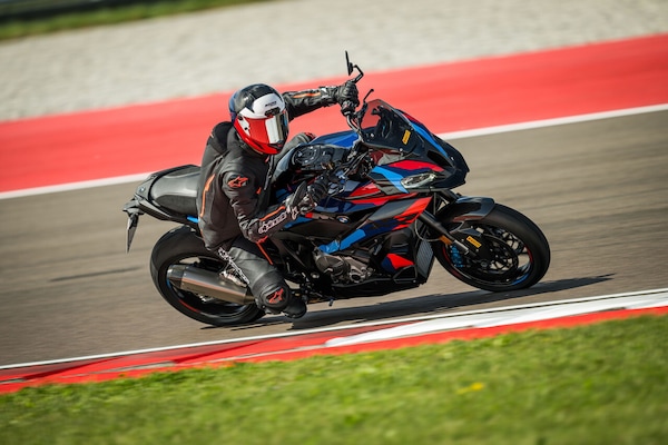 BMW M 1000 XR: le foto della prova