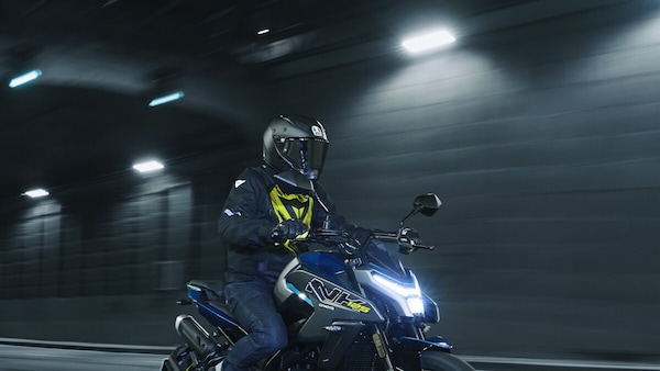 CFMOTO 125NK 2025: le foto